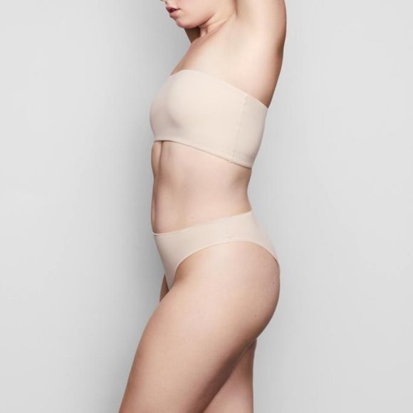 Skims FITS EVERYBODY BANDEAU BRA 3x black New no tags no box - Picture 4 of 4